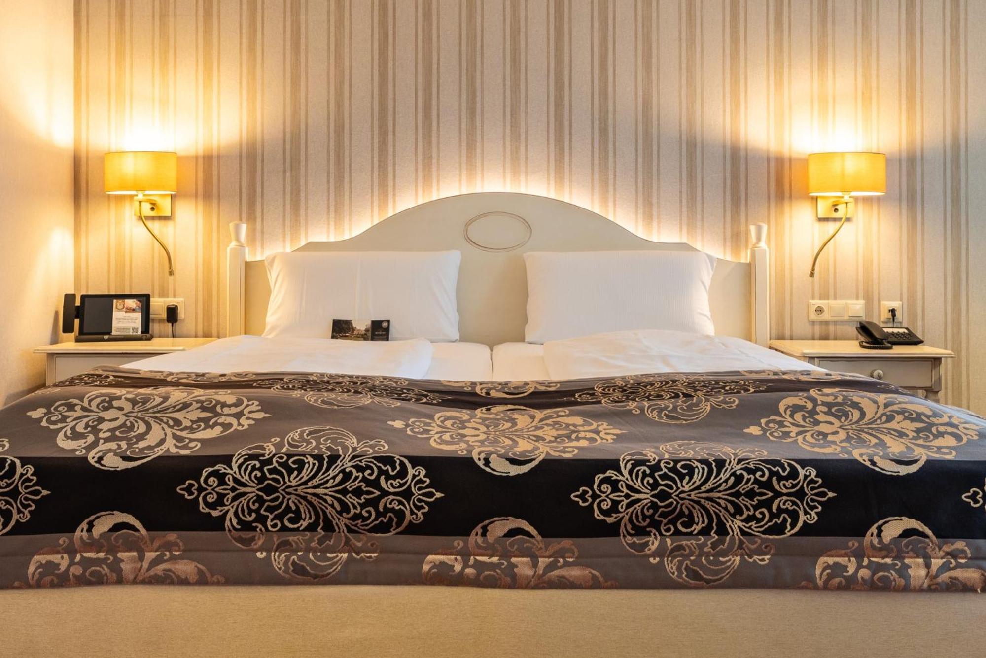 Romantik Hotel Boesehof Bad Bederkesa Esterno foto